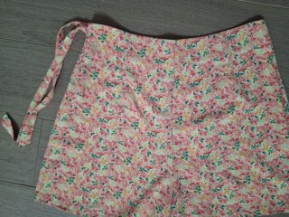 Falda pantalón floral talla S, de Tiffosi