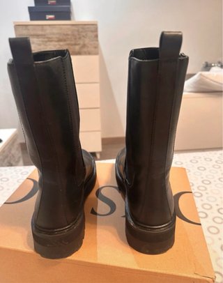 Botas altas negras
