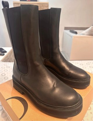 Botas altas negras