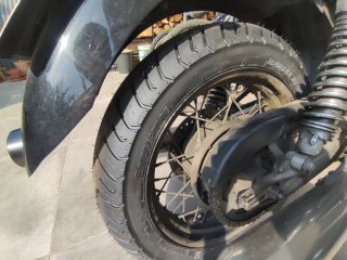 Triumph Bonneville T100 Negra