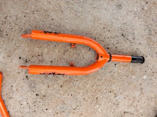 Bicicleta BMX Monty Jump Naranja y Negra
