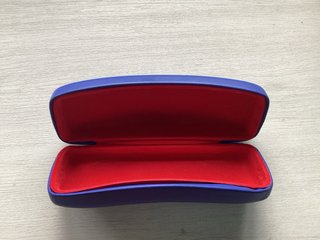 Estuche y Gafas Ray-Ban