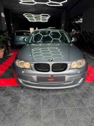BMW Serie 1 123d 2011