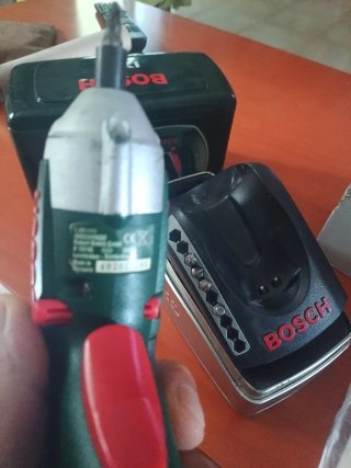 Pack Atornillador Bosch y lijadora orbital nuevos