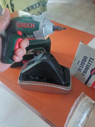 Pack Atornillador Bosch y lijadora orbital nuevos
