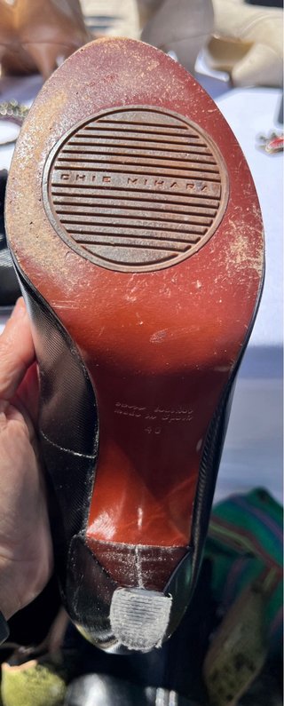 Zapatos tacón Chie Mihara negros