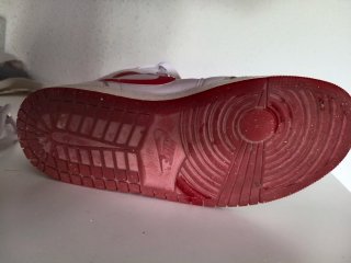 Zapatillas Jordan Rojas y Blancas