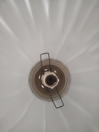 Lámpara de mesa.