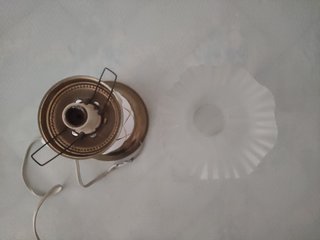 Lámpara de mesa.