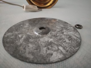 Lámpara de mesa.