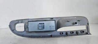 MANDO ELEVALUNAS DELANTERO IZQUIERDO VOLKSWAGEN P