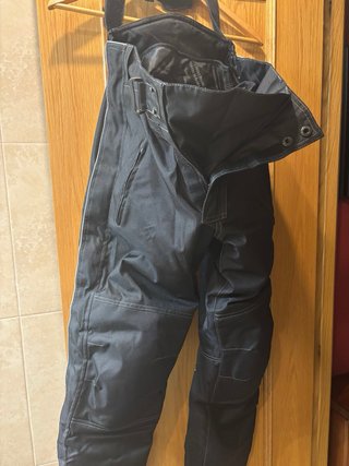CONJUNTO CHAQUETA Y PANTALÓN.  TALLA S