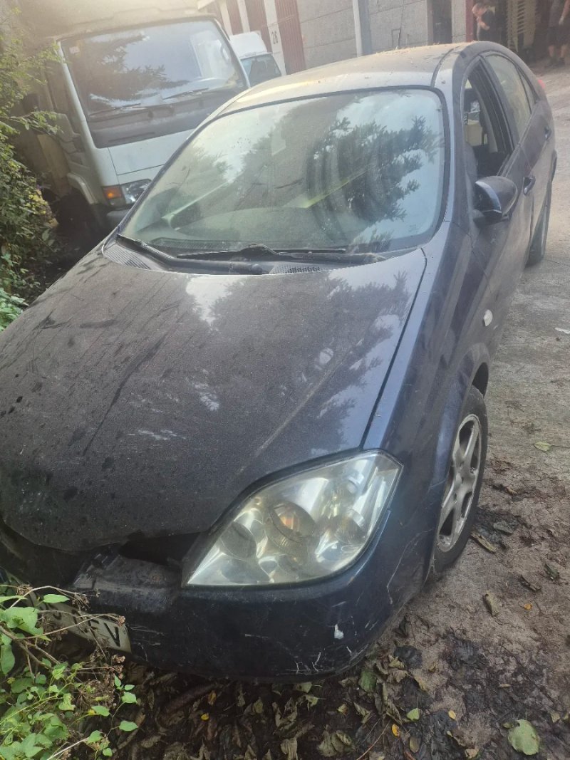 Nissan Primera 2003 - foto 1