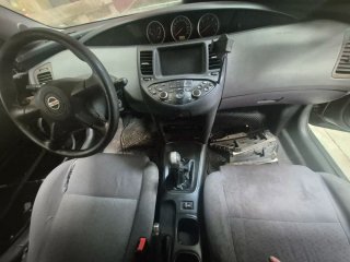 Nissan Primera 2003