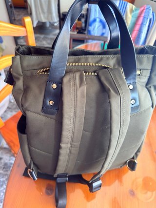 Mochila Parfois verde militar