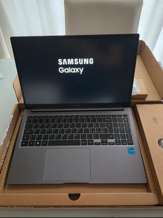 Samsung Galaxy Book 4 Grigio Nuovo