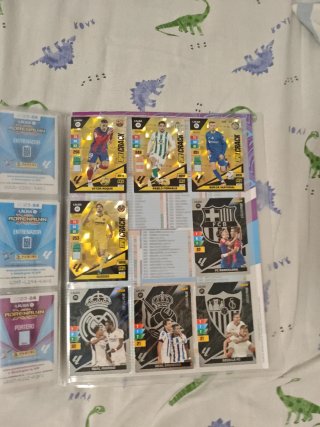 Álbum Panini Adrenalyn XL 23-24