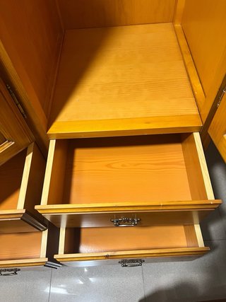 Dormitorio Completo de Pino Macizo