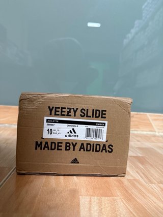 Yeezy Slide Beige