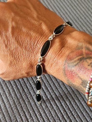 Pulsera Plata y Ónix Ovalado