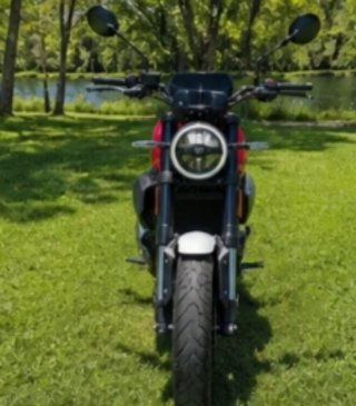 Hanway 125cc Naked Roja y Blanca