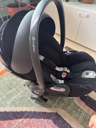 Silla Cybex Cloud Z i-Size Negra muy poco uso.