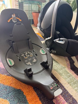 Silla Cybex Cloud Z i-Size Negra muy poco uso.