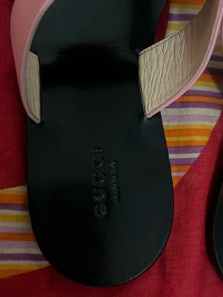 Chanclas Gucci GG mujer rosa y negro