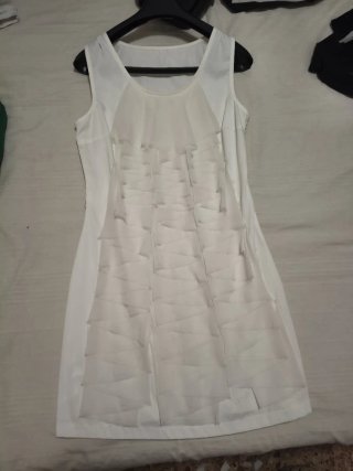 Vestido blanco con volantes