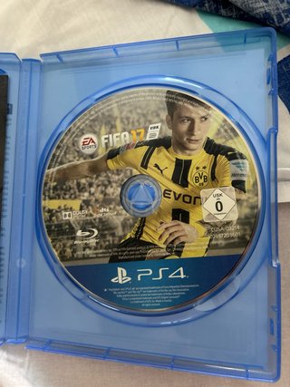 FIFA 17 PS4 (PlayStation 4)