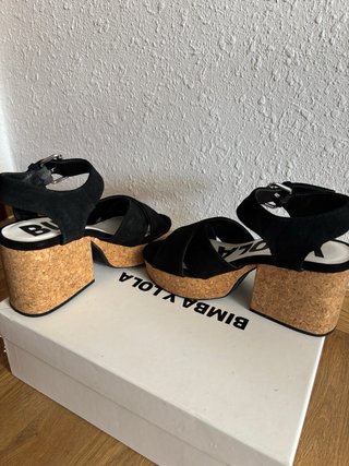 Sandalias Bimba y Lola ante tacón corcho