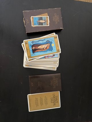 Tarot Universal Dali Caja y Cartas