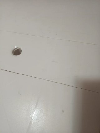 Tavolo pieghevole bianco in plastica