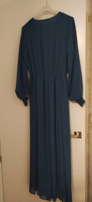 Vestido largo azul petróleo
