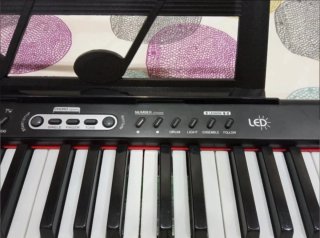 Tastiere musicali 61 tasti LED