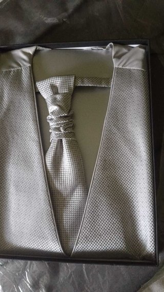 Chaqué Ceremonia y Chaleco Gris