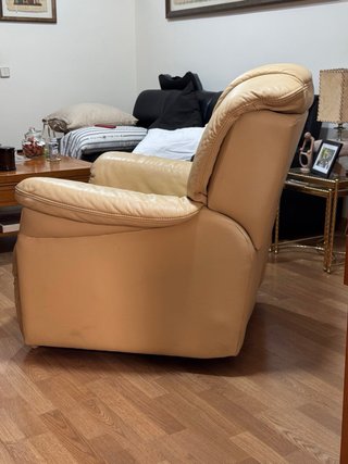 Divani reclinabili in pelle beige