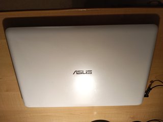 Portátil Asus L502N