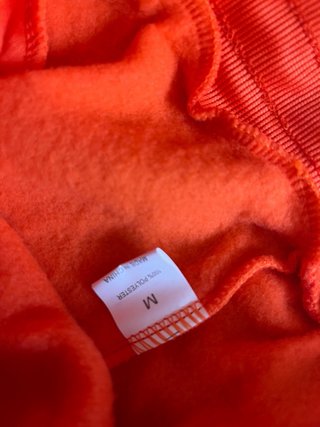 Pantalones naranjas largos