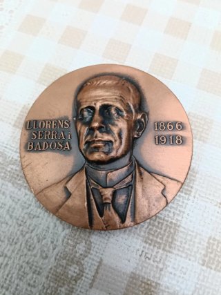 Lote 4 medallas conmemorativas