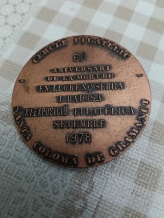 Lote 4 medallas conmemorativas