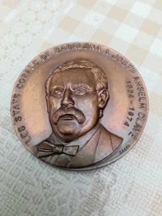 Lote 4 medallas conmemorativas