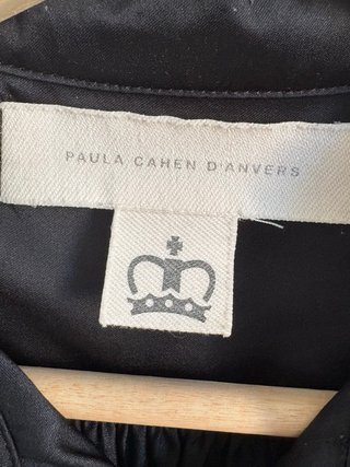 Blusa negra original de Paula Cahen D’Anvers