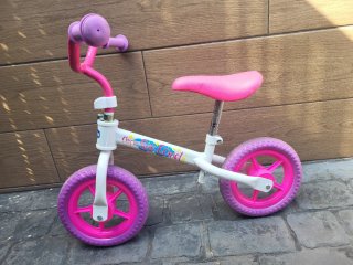 Bicicleta sin pedales Chicco rosa