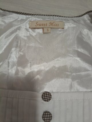 Vestido blanco con estampado de ciervo