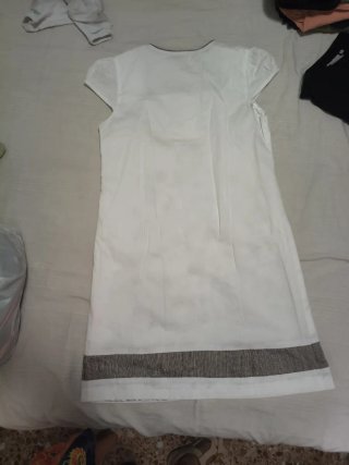 Vestido blanco con estampado de ciervo