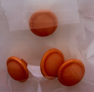 Lote de botones naranjas