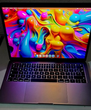 MACBOOK PRO