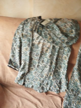 Blusa y pantalón estampada floral Natura