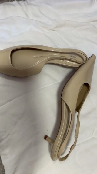Tacones Zara Beige Slingback Puntiagudos